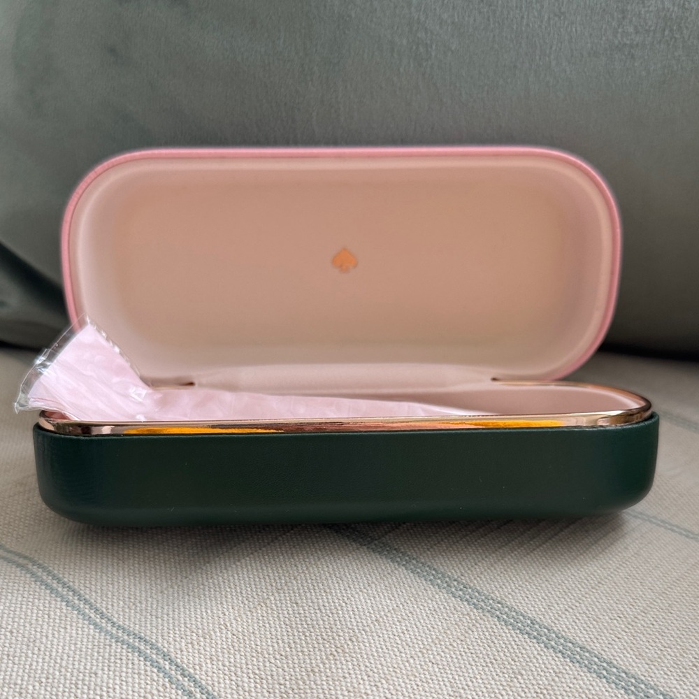 Kate Spade Leather Eyeglass Case with cloth. NWOT